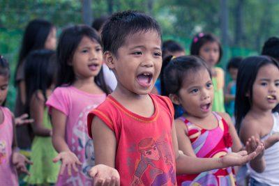 Children Praising God
